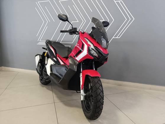 HONDA ADV 